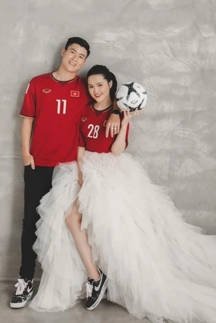 Vợ chồng Duy Mạnh chụp ảnh cưới