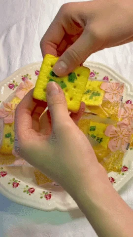 Món bánh hành phô mai siêu hot gần đây dễ làm bất ngờ: Không cần lò nướng vẫn có thể thực hiện!