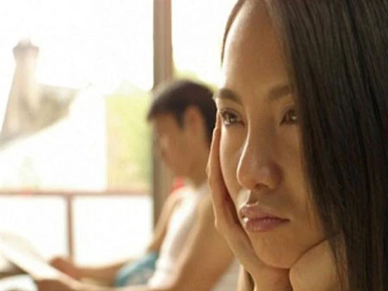 Tham gia trò chơi "thử thách" vợ chồng vợ chồng
