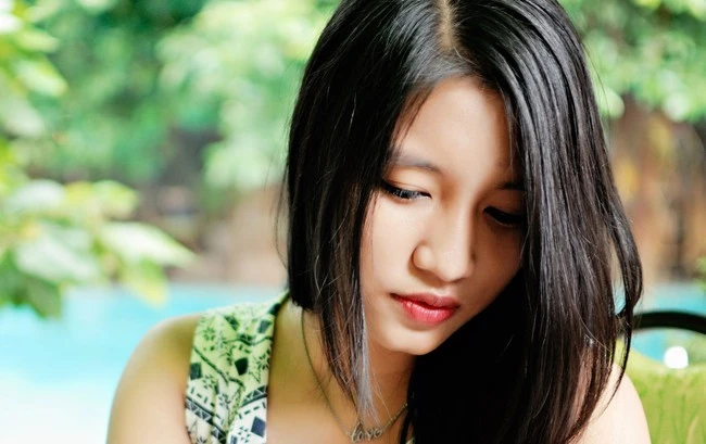 "Dù con gái kiên quyết phản đối, tôi vẫn tái hôn; câu nói của cô ấy trong đám cưới khiến mọi người bất ngờ im lặng." niềm hân hoan