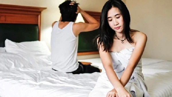 "Bạn thân của chồng vừa ly hôn, chồng tôi lập tức xa lánh; nửa năm sau, tôi chấn động khi biết nguyên nhân từ chính anh thú nhận" Lời thú nhận