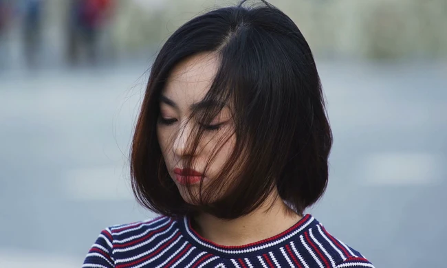 Sau khi mẹ chồng ra khỏi nhà vệ sinh, tôi bàng hoàng trước cảnh tượng bên trong và choáng váng với những lời nói chua chát của bà. bố mẹ đẻ