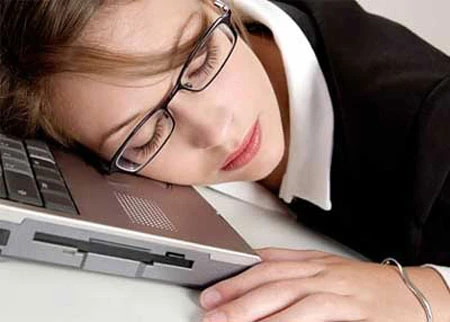 Hội chứng văn phòng phổ biến ở nhân viên văn phòng dân công sở
