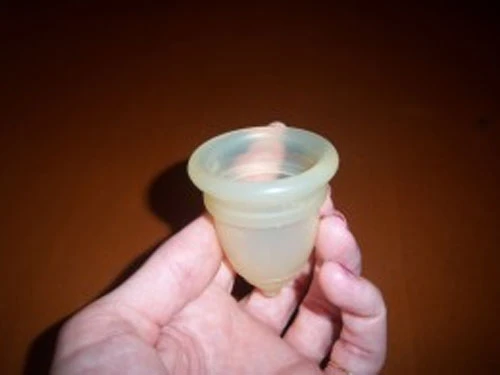Sử dụng cốc nguyệt san thay băng vệ sinh: Lợi ích vượt trội hơn hẳn Sức khỏe sinh sản