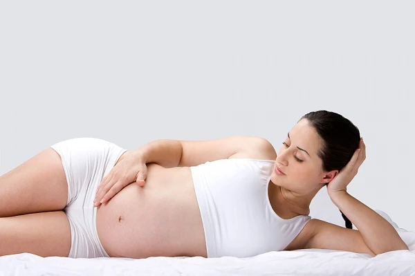 7 mẹo giúp mẹ bầu tránh nóng bức trong mùa hè mùa hè