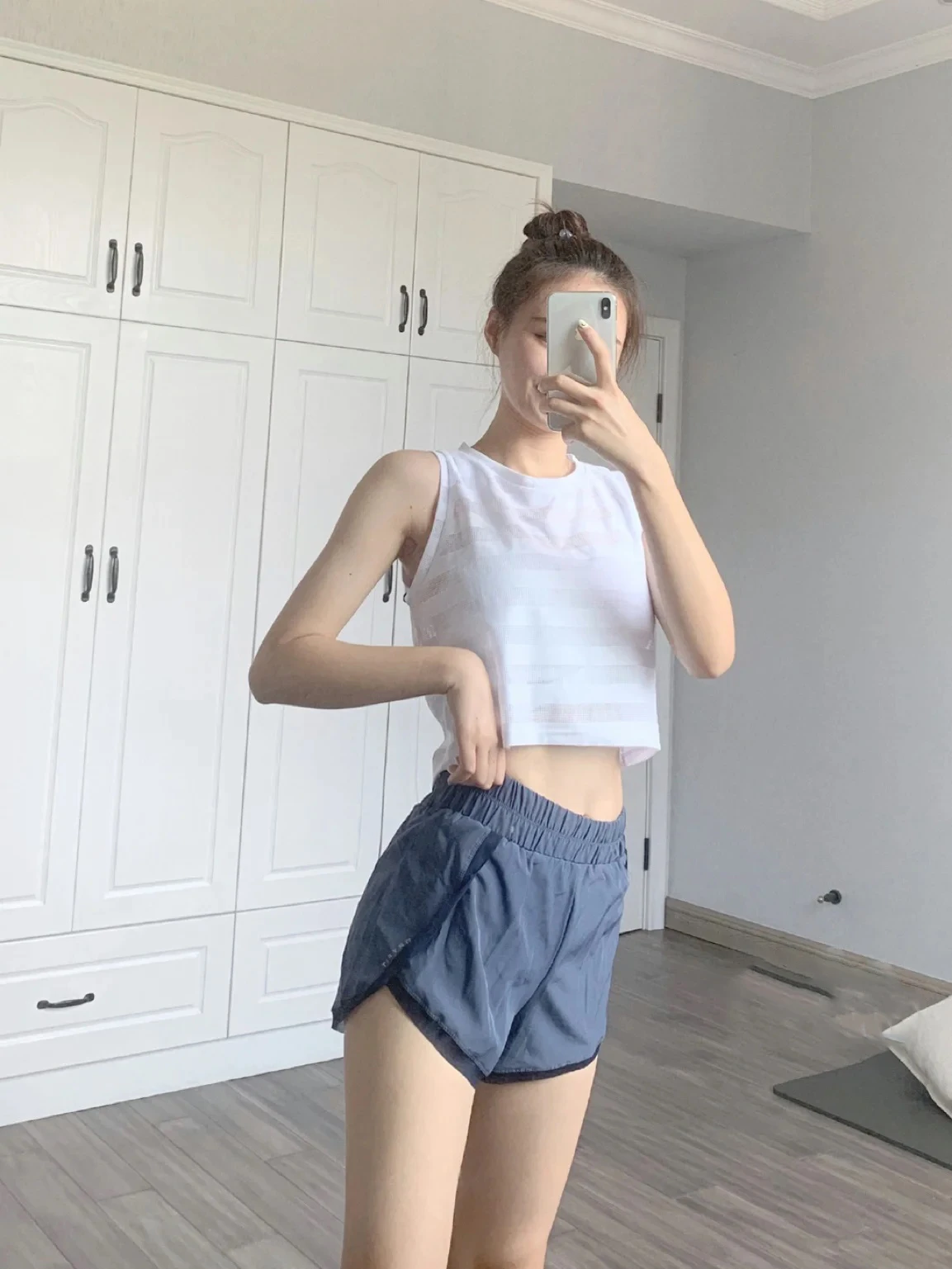 7 bài tập hiệu quả giúp đùi săn chắc và thon gọn chỉ trong 15 phút tại nhà Tết đẹp Tết 2024